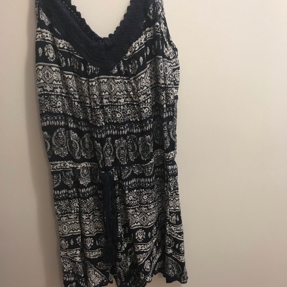 Romper - Picture 2 of 3